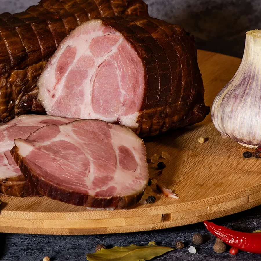Karkówka wiejska wędzona na ciepło około 350g
